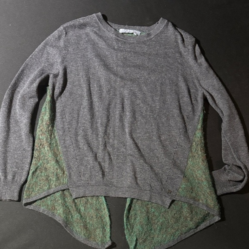 One Grey Day Los Angeles Heather Gray Crewneck with open Back